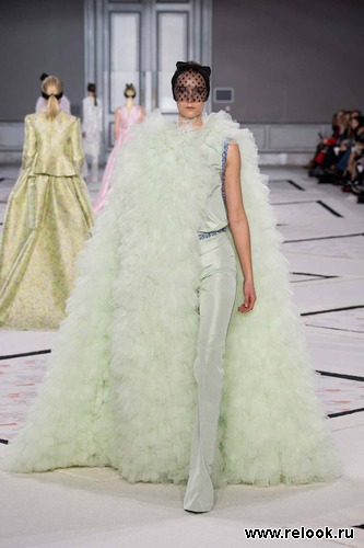 Giambattista Valli Spring 2015 Couture