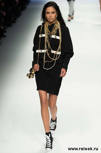 Moschino Fall 2015 Ready-to-Wear