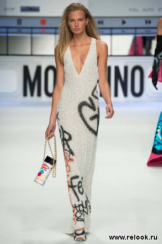 Moschino Fall 2015 Ready-to-Wear