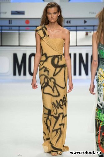 Moschino Fall 2015 Ready-to-Wear