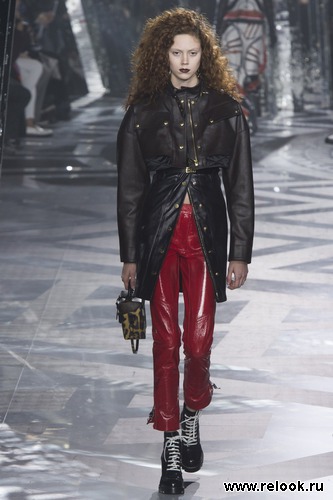 Louis Vuitton Fall 2016 Ready-to-Wear