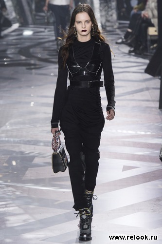 Louis Vuitton Fall 2016 Ready-to-Wear