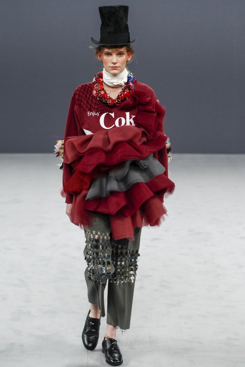 Viktor &amp; Rolf Fall 2016 Couture:   , 