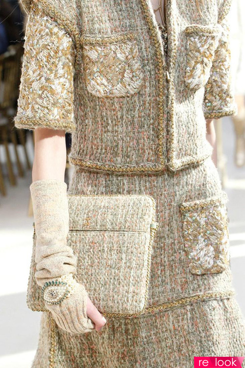 Мода осень-зима 2016-2017: перчатки от Chanel